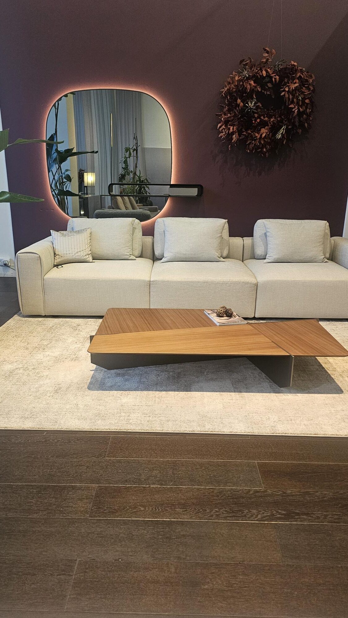 Karphi Sofa