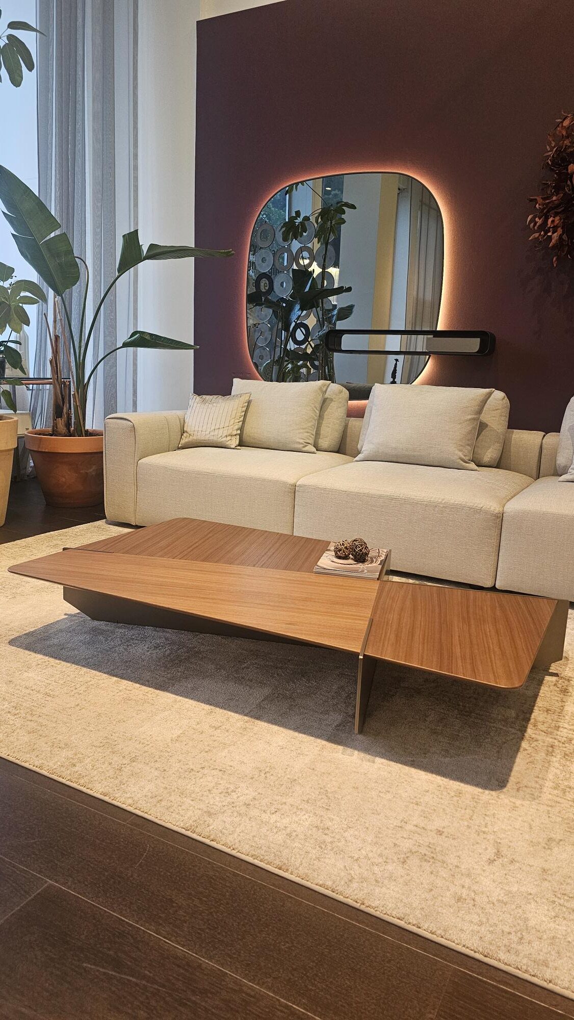 Karphi Sofa