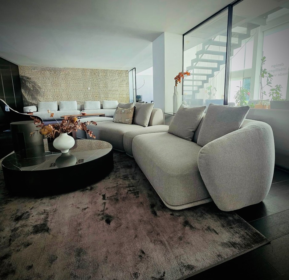 Rene Sofa