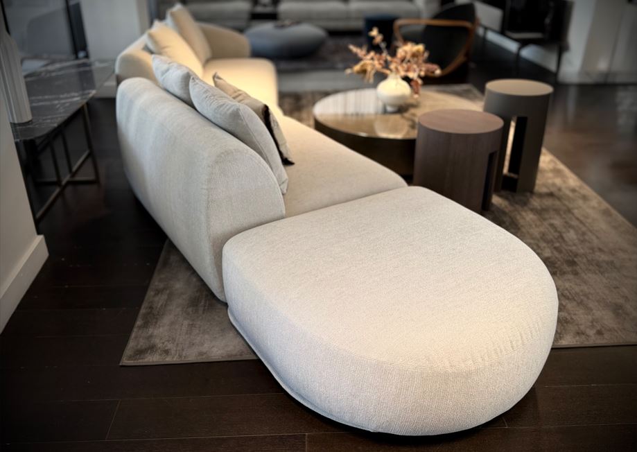 Rene Sofa